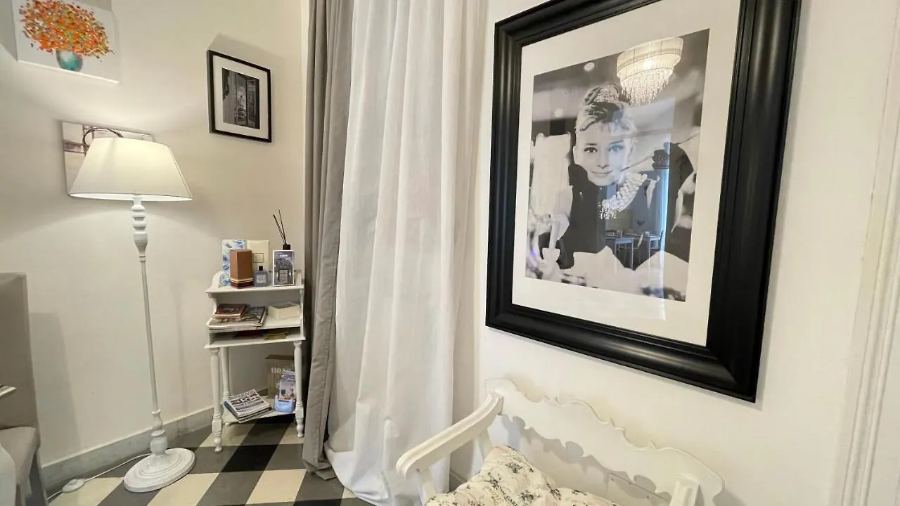 פלרמו B&B Politeama Art לינה וארוחת בוקר