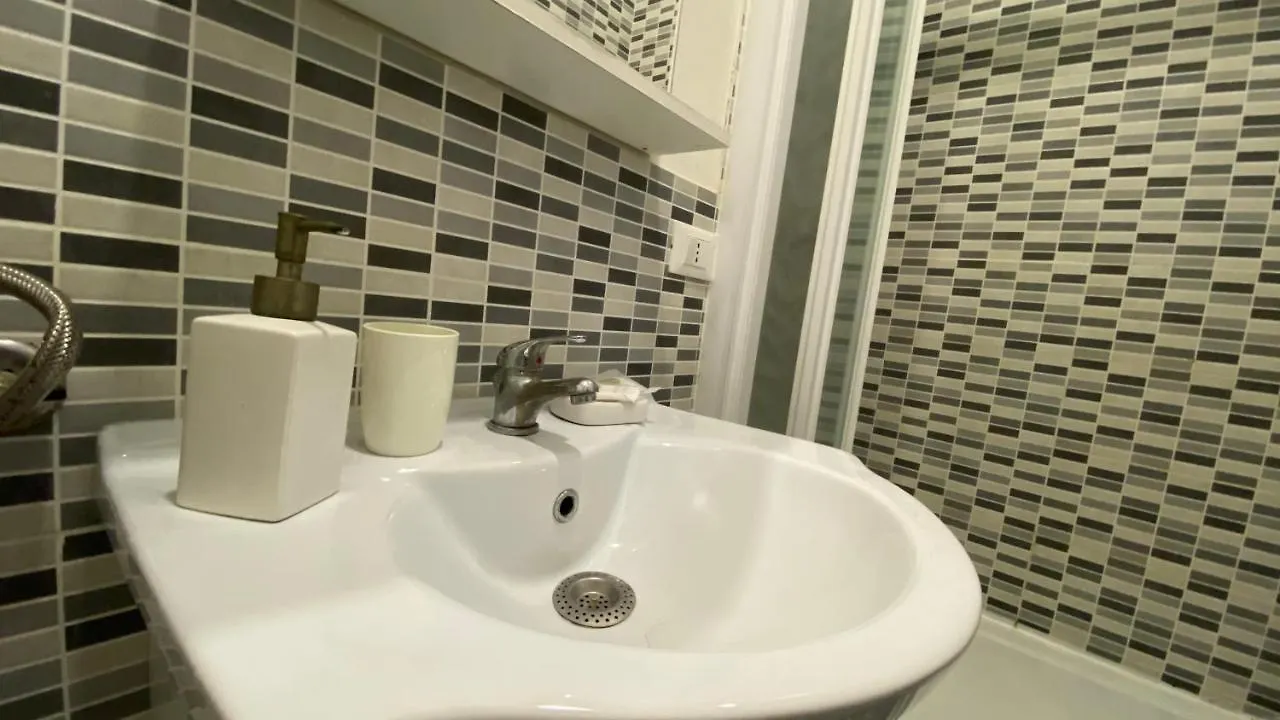 פלרמו B&B Politeama Art לינה וארוחת בוקר